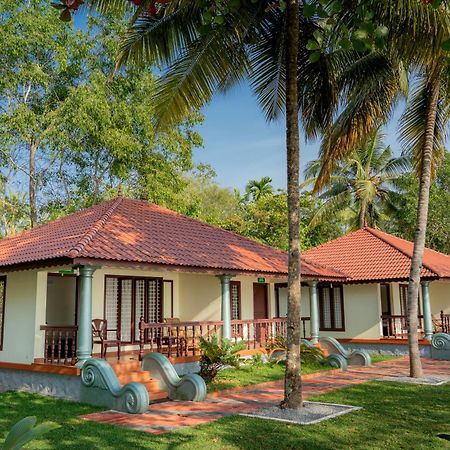Dhathri Ayurveda Resort And Panchakarma Centre Kāyankulam Kültér fotó