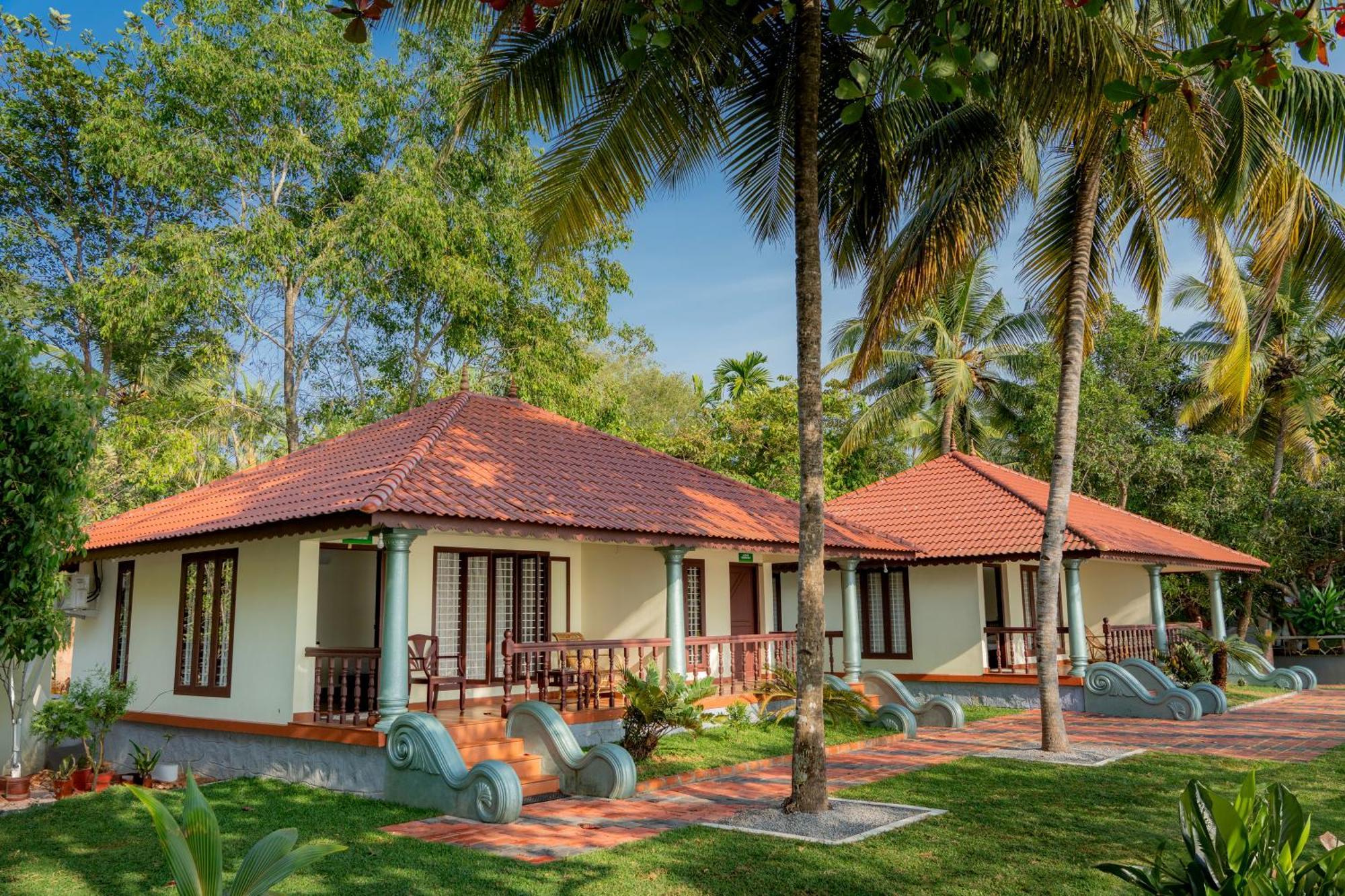 Dhathri Ayurveda Resort And Panchakarma Centre Kāyankulam Kültér fotó